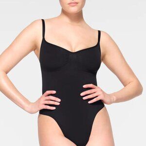 SKIMS Seamless Scult THONG BODYSUIT sz Large